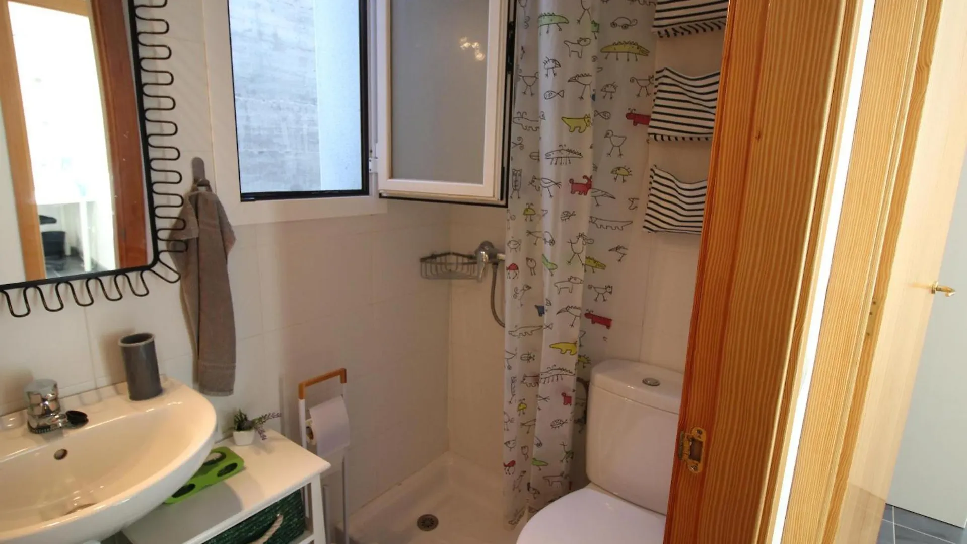 Apartamento Moderno, Cerca De Playa Les Tonyines, Piscina Comunitaria, Terraza Y Wifi - Es-228-141 Llanca