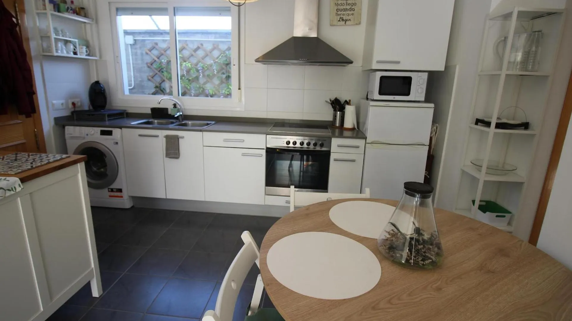 Apartment Apartamento Moderno, Cerca De Playa Les Tonyines, Piscina Comunitaria, Terraza Y Wifi - Es-228-141 Llanca Spain
