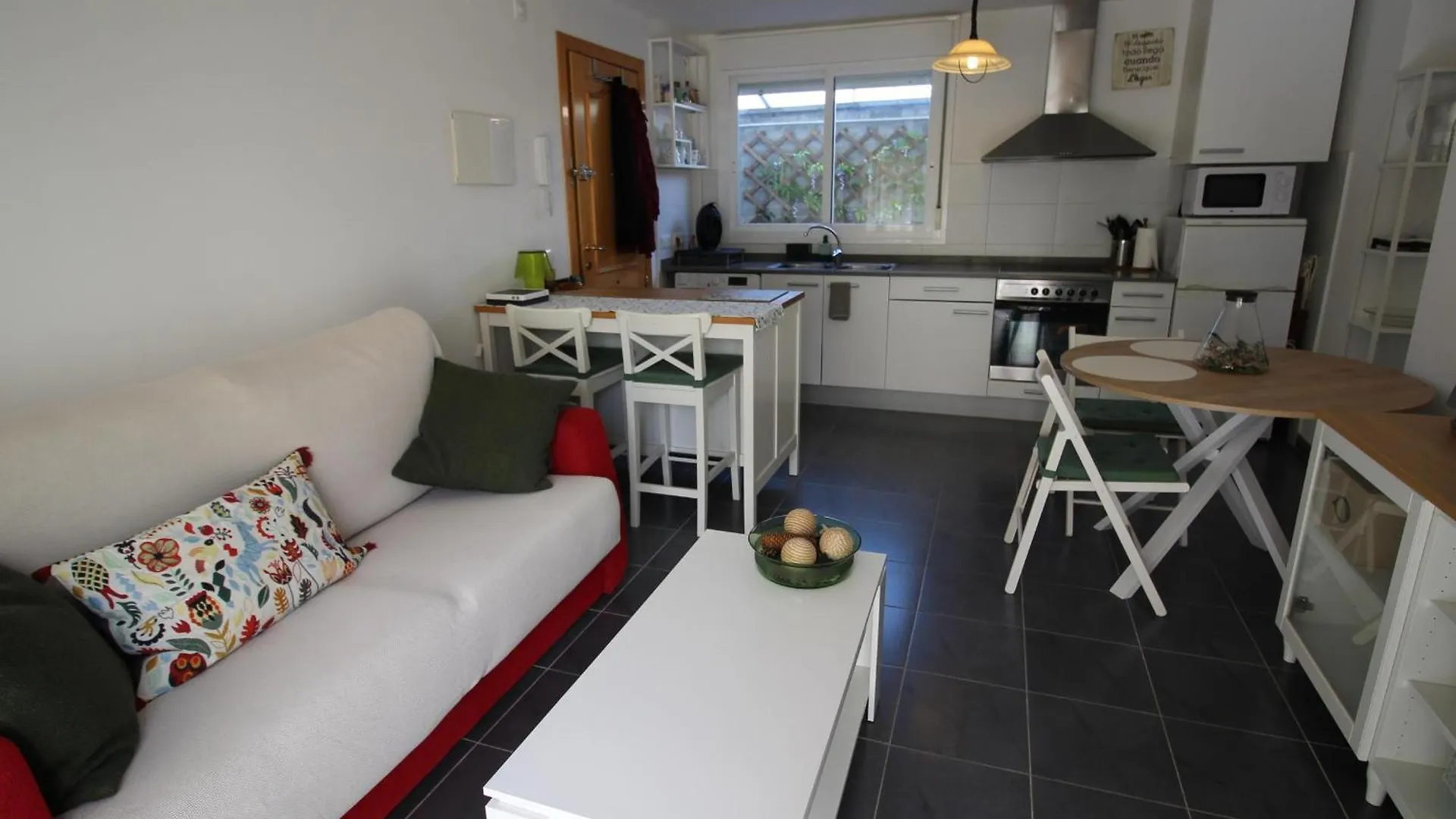 Apartment Apartamento Moderno, Cerca De Playa Les Tonyines, Piscina Comunitaria, Terraza Y Wifi - Es-228-141 Llanca