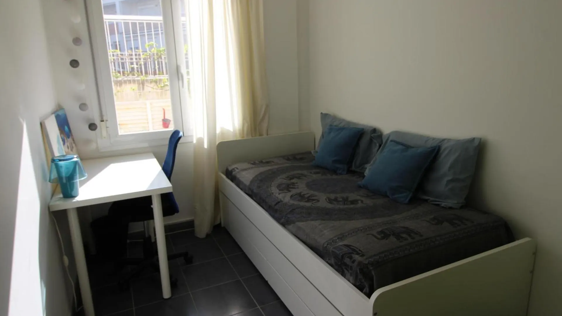 Apartamento Moderno, Cerca De Playa Les Tonyines, Piscina Comunitaria, Terraza Y Wifi - Es-228-141 Llanca Apartment