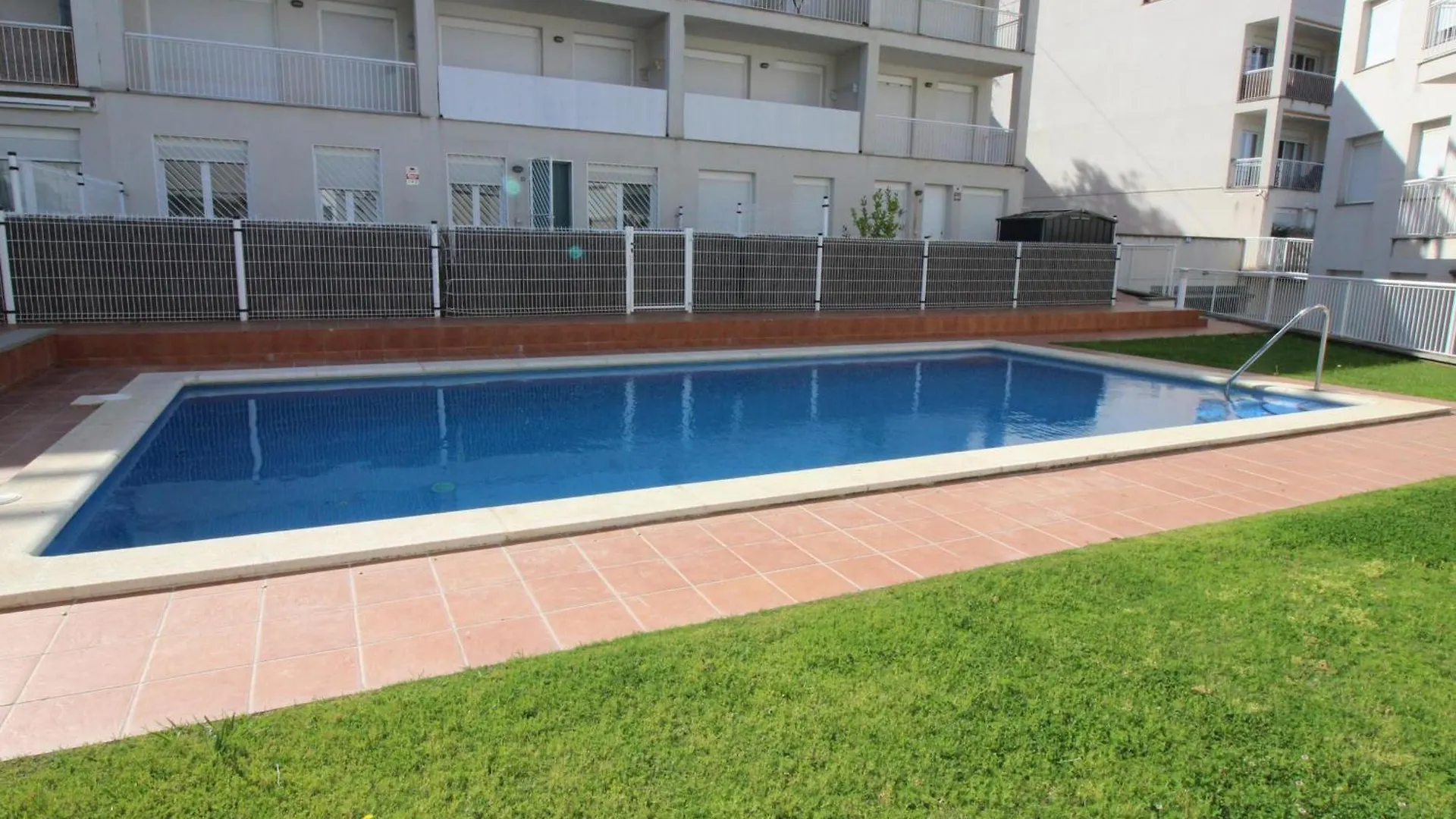 Apartment Apartamento Moderno, Cerca De Playa Les Tonyines, Piscina Comunitaria, Terraza Y Wifi - Es-228-141 Llanca